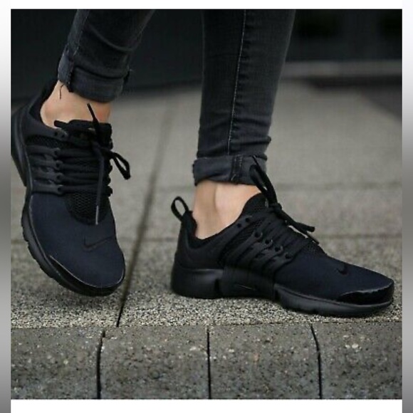 Nike Presto Triple Black Running Shoes - Picture 10 of 10